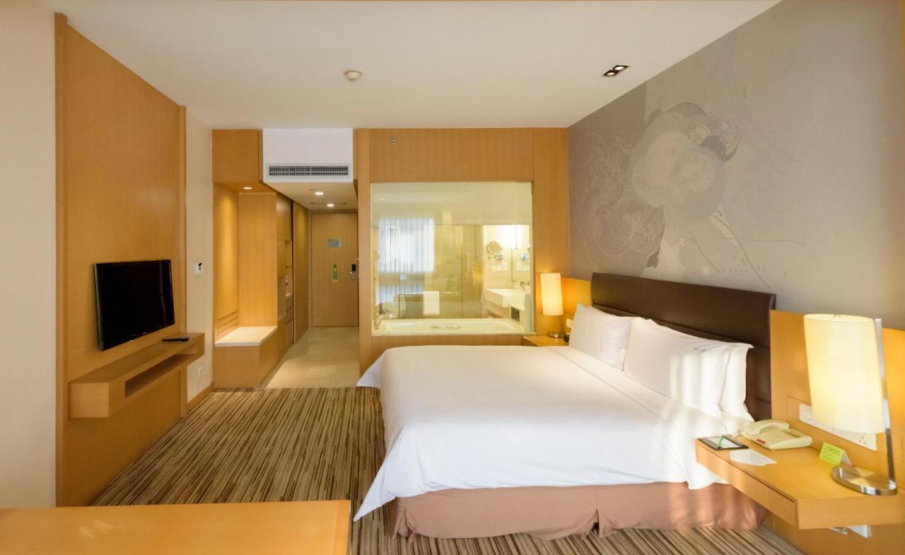 Holiday Inn Shijiazhuang Central By Ihg Exterior photo