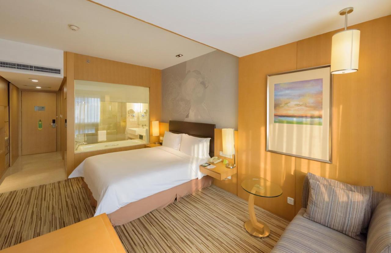Holiday Inn Shijiazhuang Central By Ihg Exterior photo