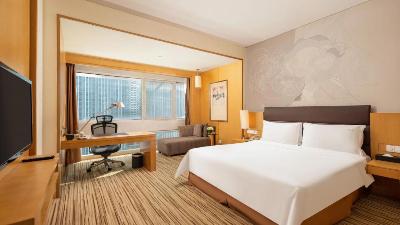 Holiday Inn Shijiazhuang Central By Ihg Exterior photo