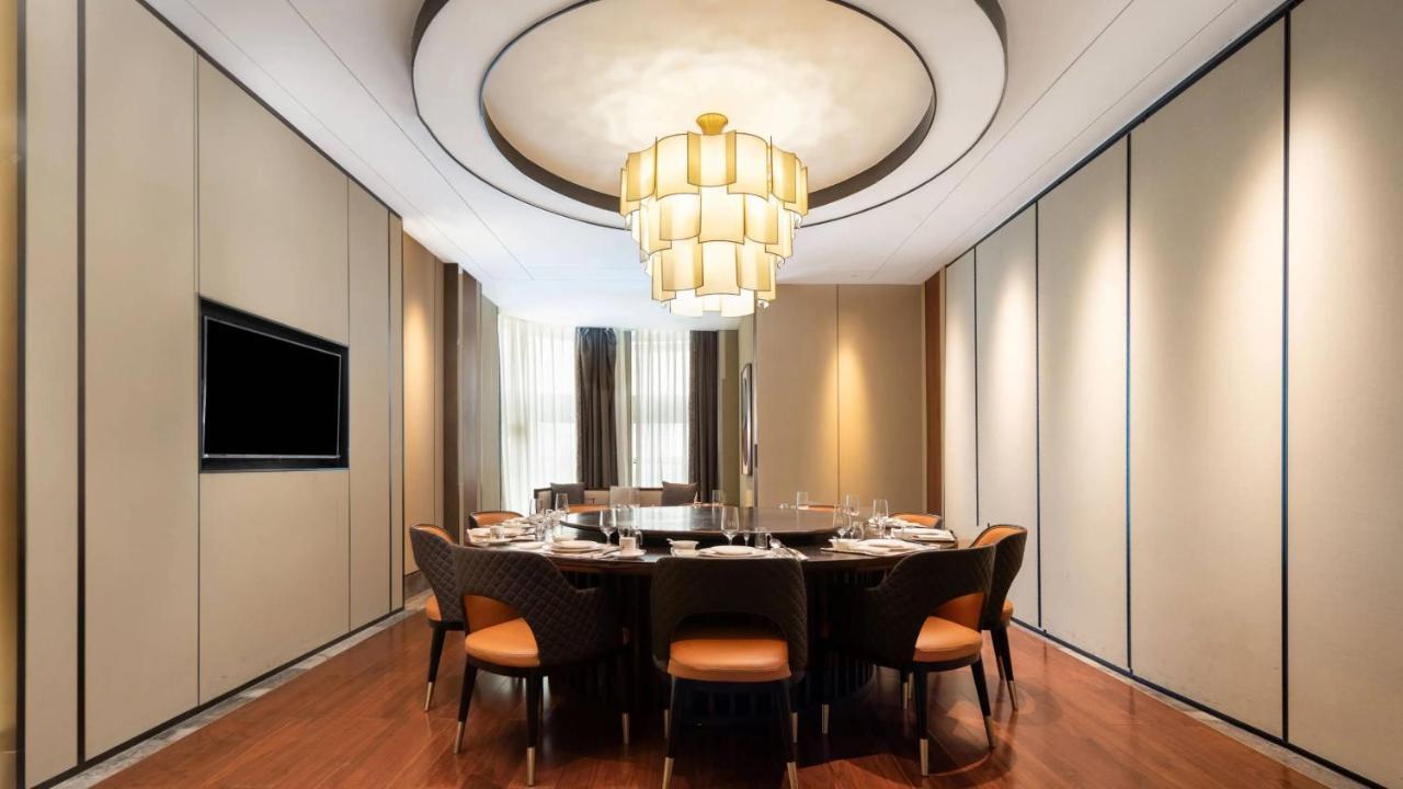 Holiday Inn Shijiazhuang Central By Ihg Exterior photo