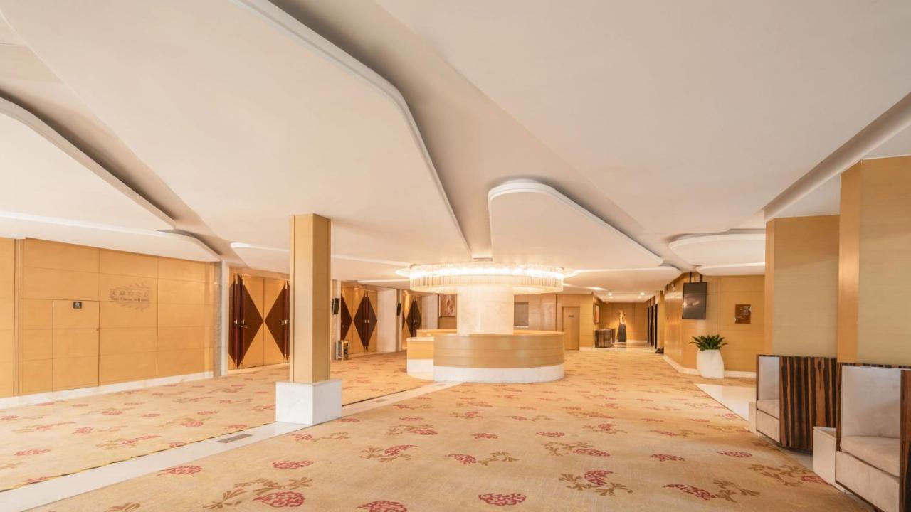 Holiday Inn Shijiazhuang Central By Ihg Exterior photo