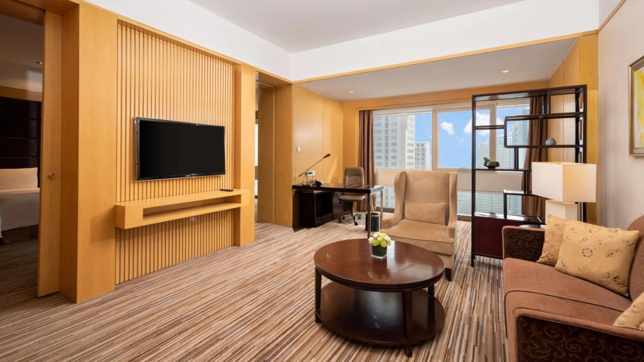 Holiday Inn Shijiazhuang Central By Ihg Exterior photo