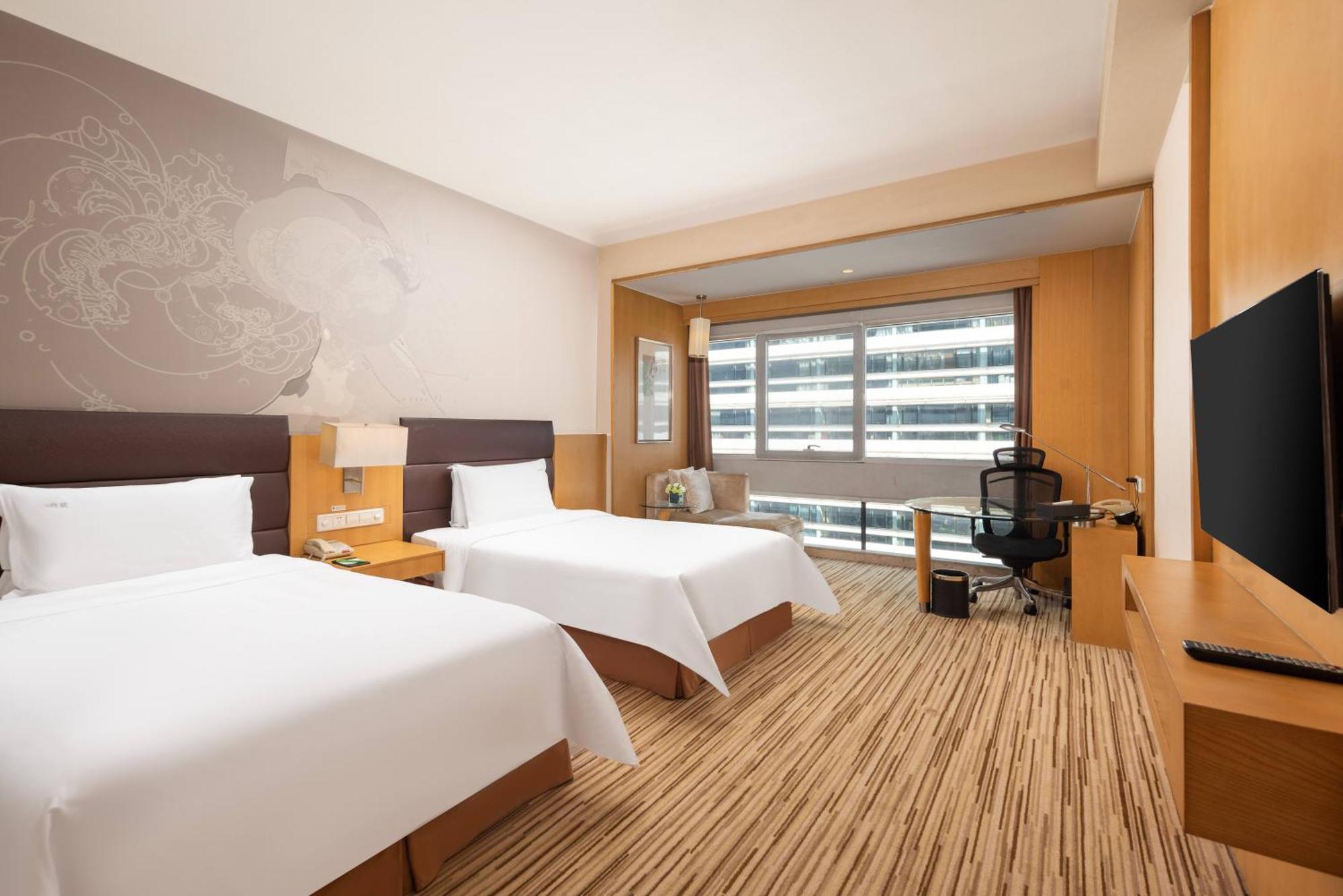 Holiday Inn Shijiazhuang Central By Ihg Exterior photo